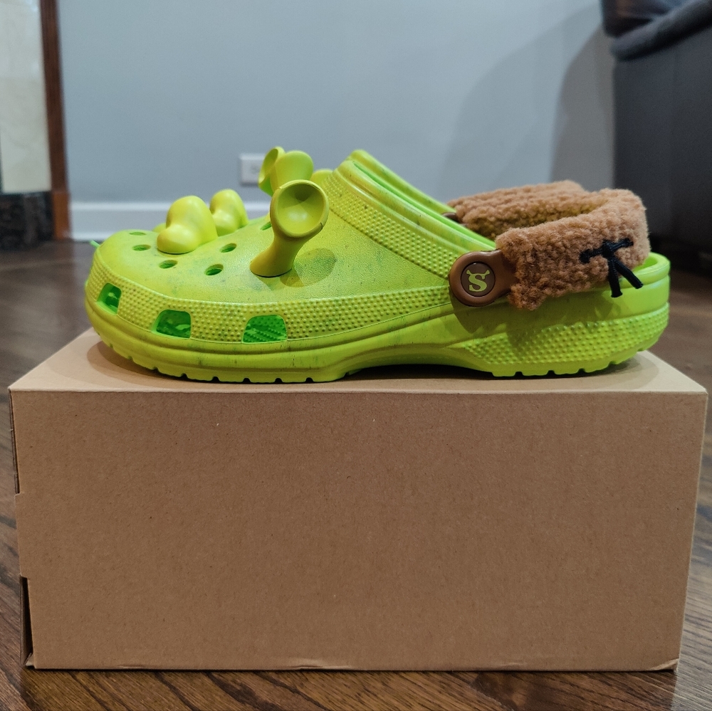 Crocs Classic DreamWorks Shrek Clog